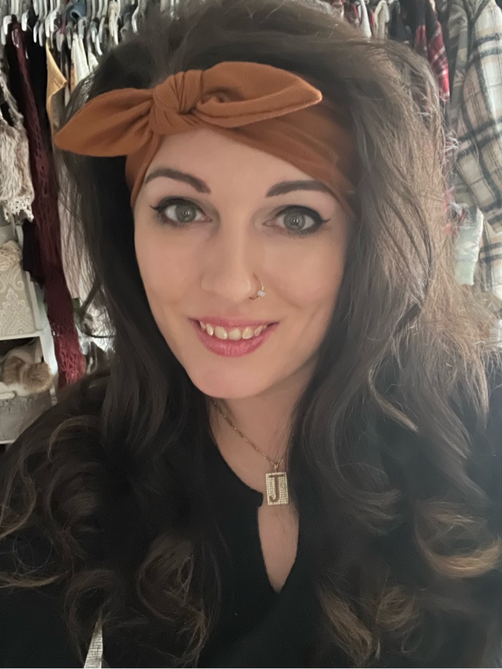 Meet your Posher, Joni